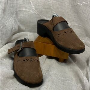 Fly Flot leather wedge mule shoes made in Italy